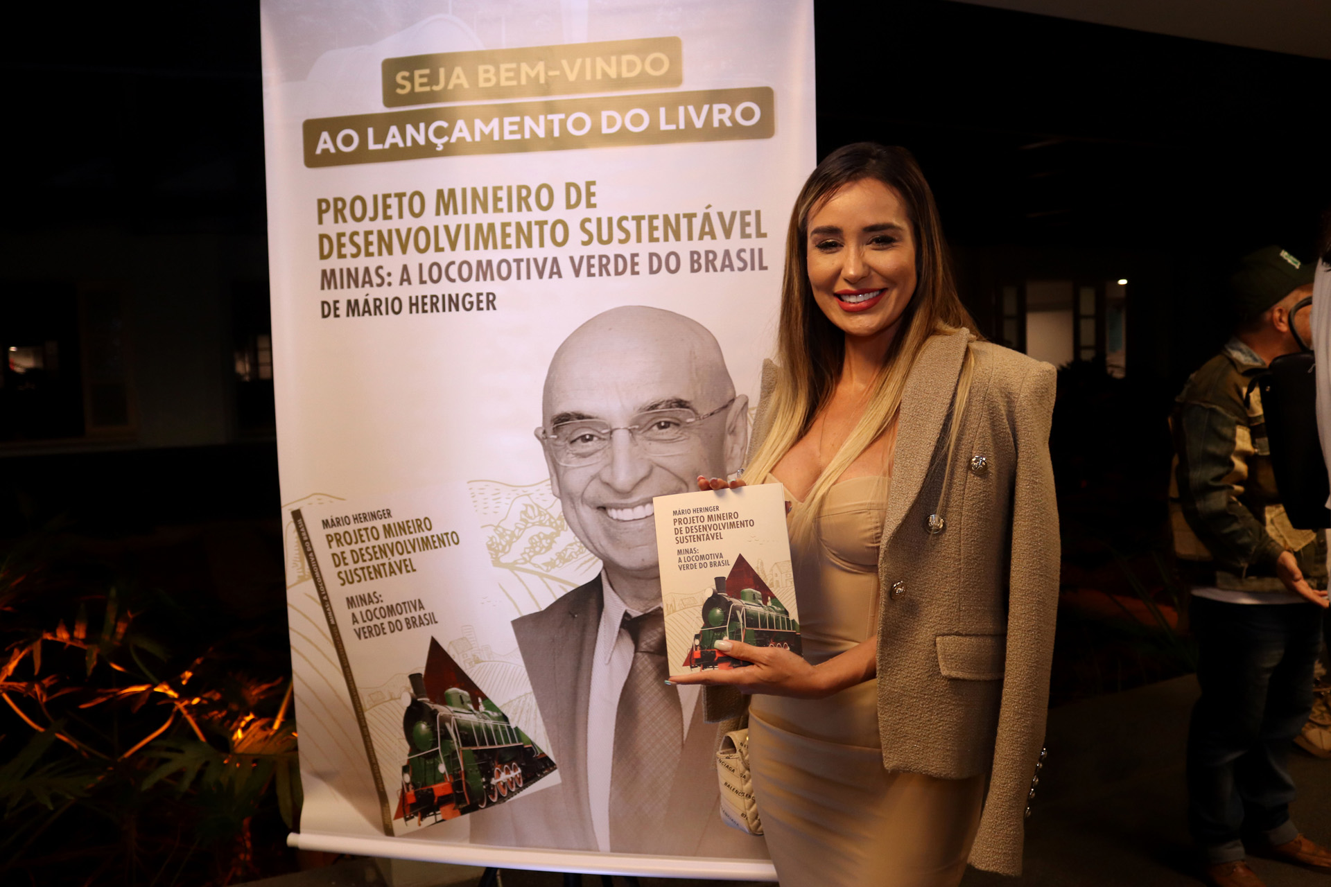 Lan Amento Do Livro Projeto Mineiro De Desenvolvimento Sustent Vel