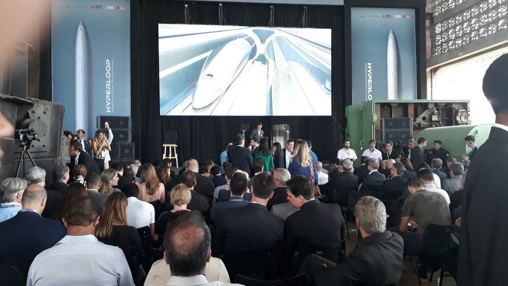 Lançamento do projeto Hyperloop em Contagem