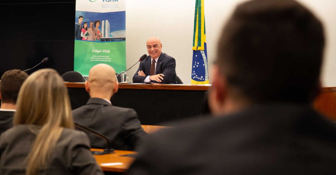 Deputado federal Mário Heringer defende participação feminina no parlamento