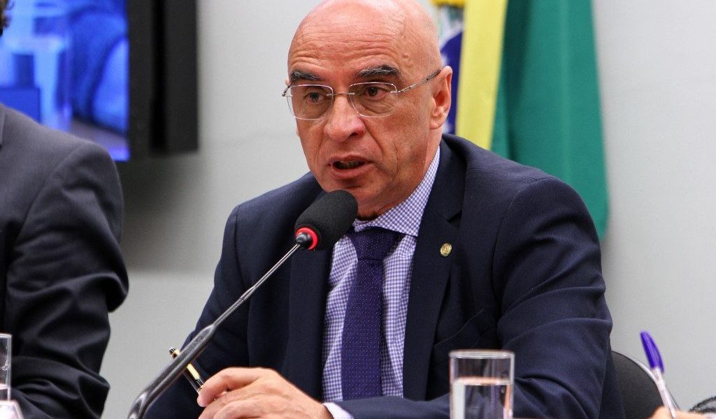 Projeto de Lei do líder do PDT propõe medidas para combater lavagem de dinheiro